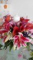 ARANJAMENT FLORAL PE LUMANARE